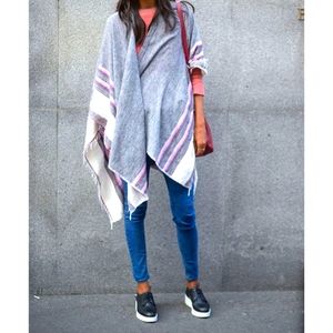 Lem Lem poncho wool blend